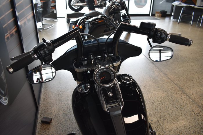 2021 Harley-davidson FLSB SPORT GLIDE VIVID BLACK