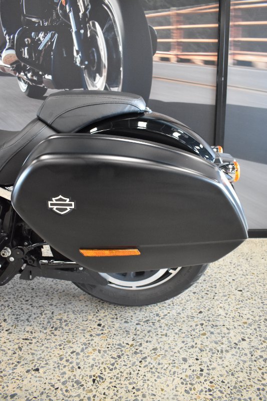 2021 Harley-davidson FLSB SPORT GLIDE VIVID BLACK