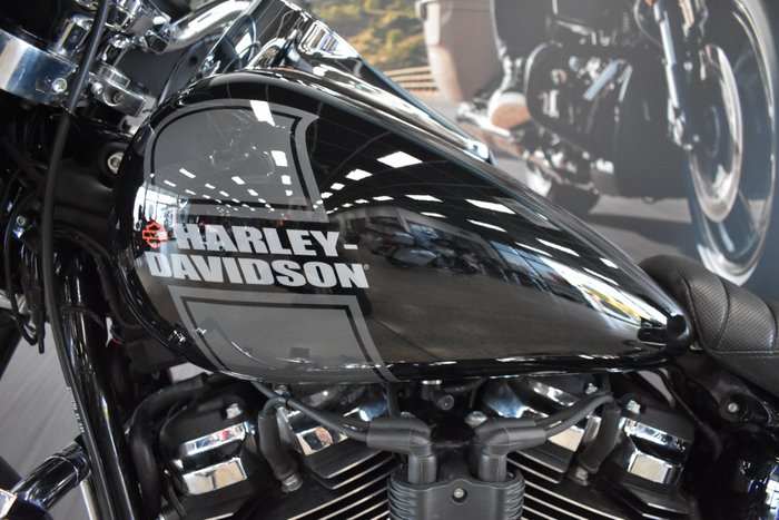 2024 Harley-davidson FLSB SPORT GLIDE (107) VIVID BLACK