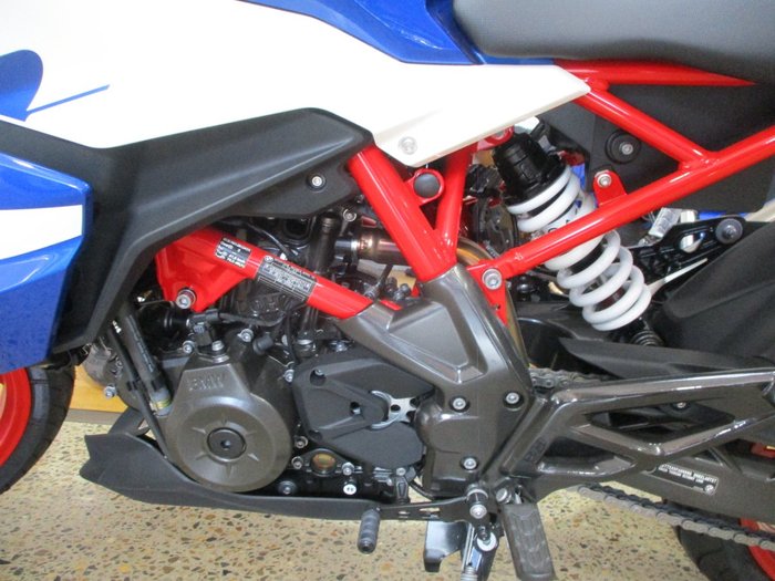 2025 BMW Motorrad G 310 R BLUE