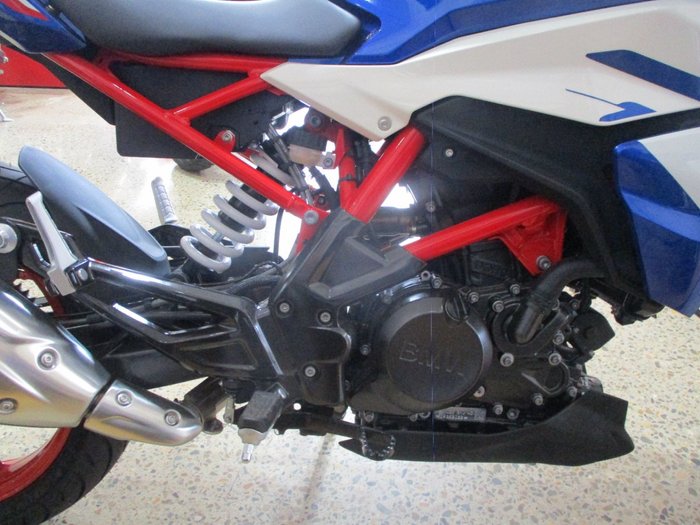 2025 BMW Motorrad G 310 R BLUE
