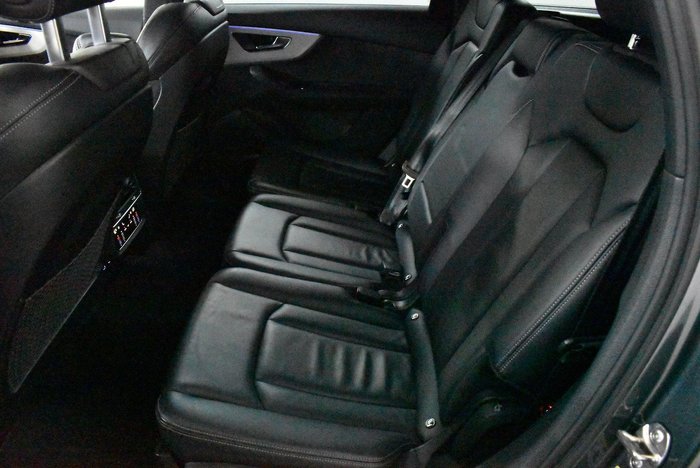 2021 Audi Q7 50 TDI S line
