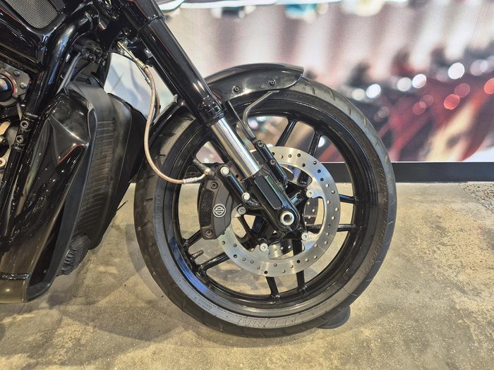 2016 Harley-Davidson V-Rod Muscle (VRSCF) V-Rod Black