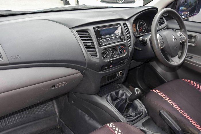 2016 Mitsubishi Triton GLX