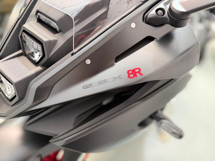 2025 Suzuki GSX-8R GSX-R Black