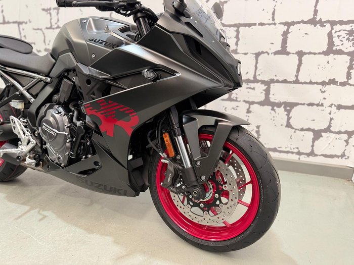2025 Suzuki GSX-8R GSX-R Black