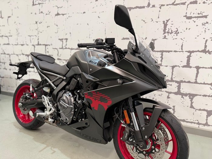 2025 Suzuki GSX-8R GSX-R Black