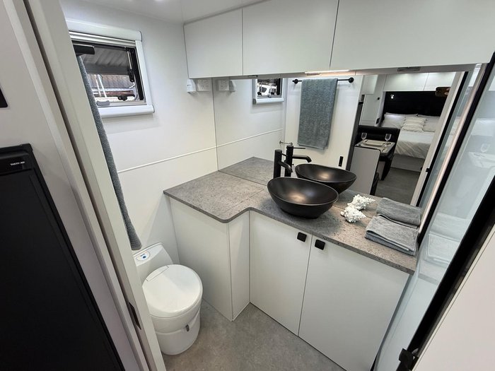 2025 Vivid Caravans Voyager