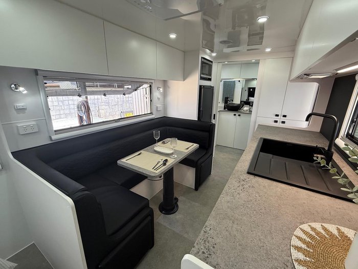 2025 Vivid Caravans Voyager