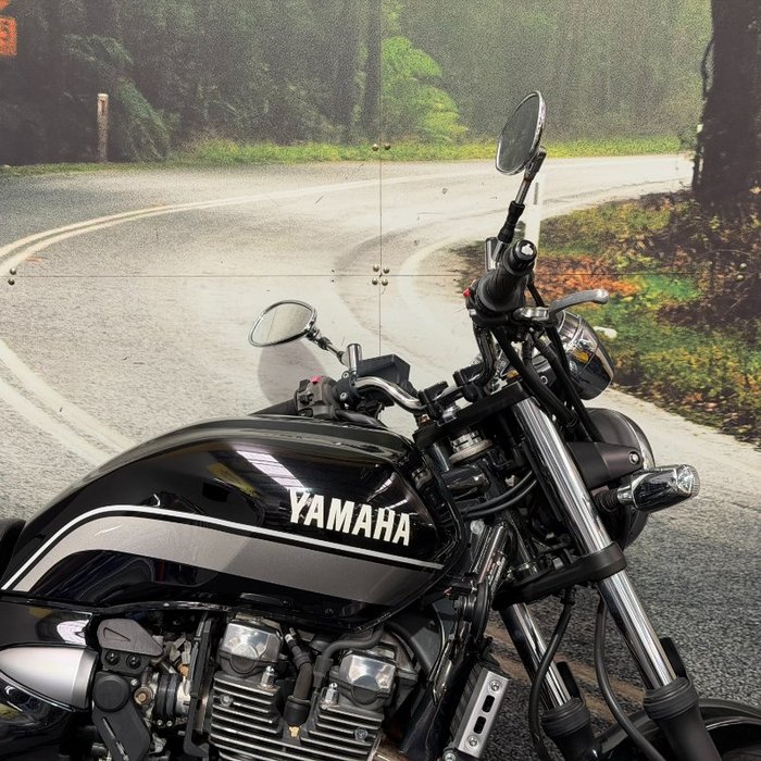 2013 Yamaha XJR1300 Black
