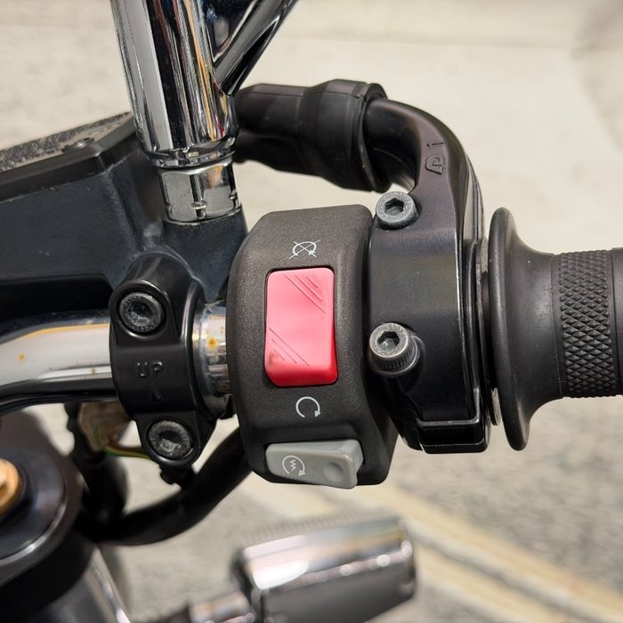 2013 Yamaha XJR1300 Black