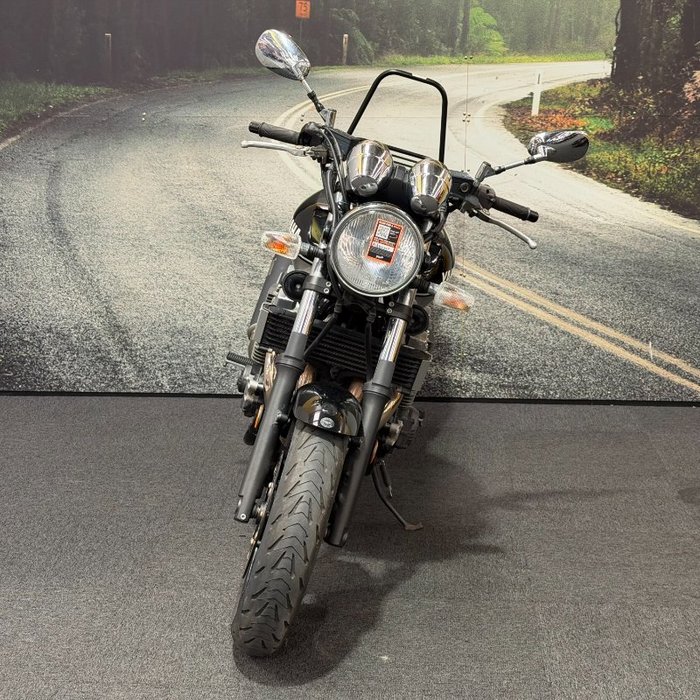 2013 Yamaha XJR1300 Black