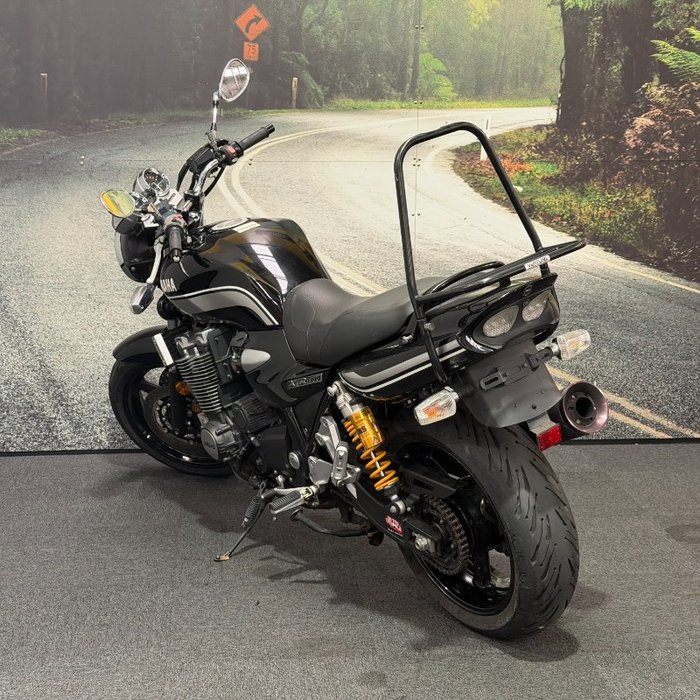 2013 Yamaha XJR1300 Black