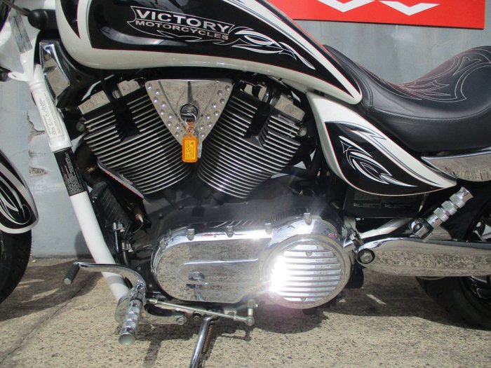2013 VICTORY JACKPOT WHITE