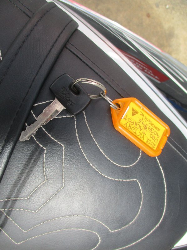 2013 VICTORY JACKPOT WHITE