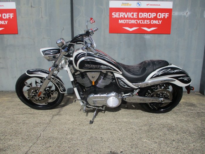 2013 VICTORY JACKPOT WHITE
