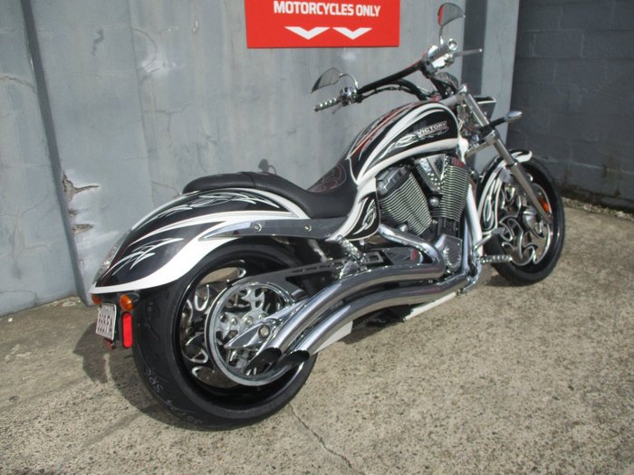 2013 VICTORY JACKPOT WHITE