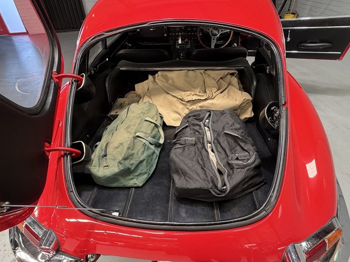 1966 Jaguar E-Type 2+2