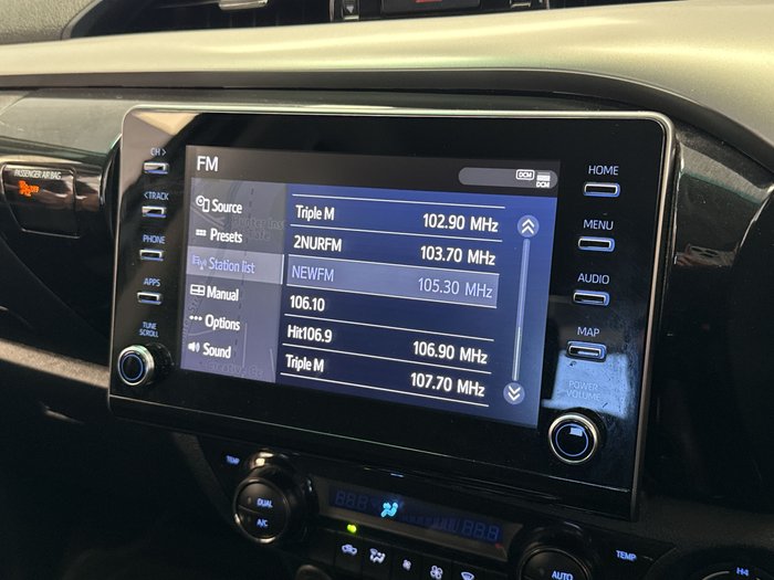 2021 Toyota Hilux SR5