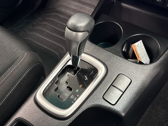 2021 Toyota Hilux SR5