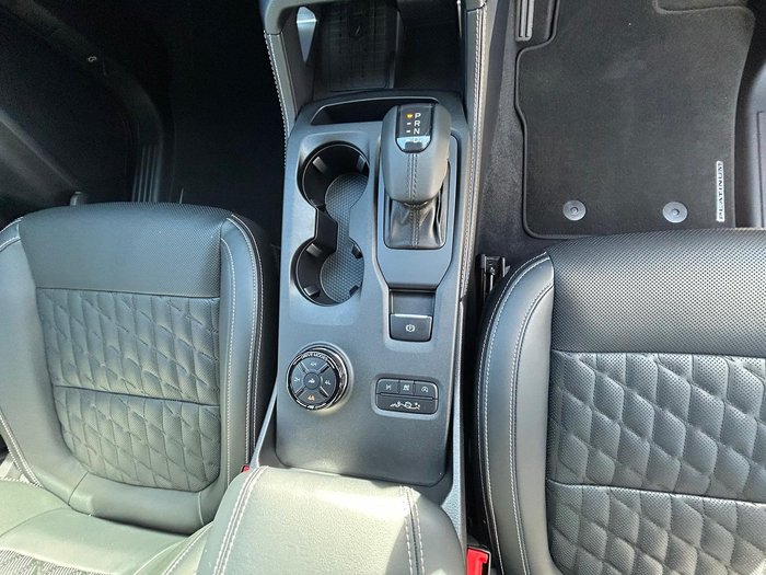 2025 Ford Everest Platinum