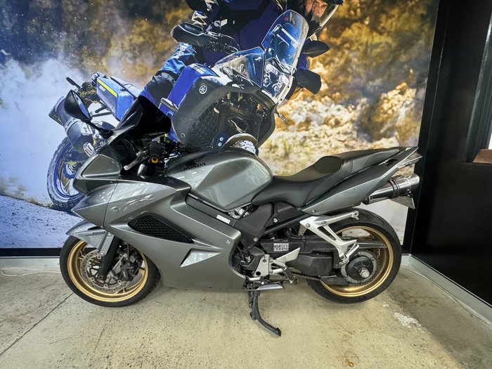 2009 Honda VFR800F (VFR800Fi) SILVER