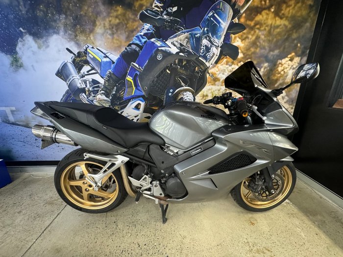 2009 Honda VFR800F (VFR800Fi) SILVER