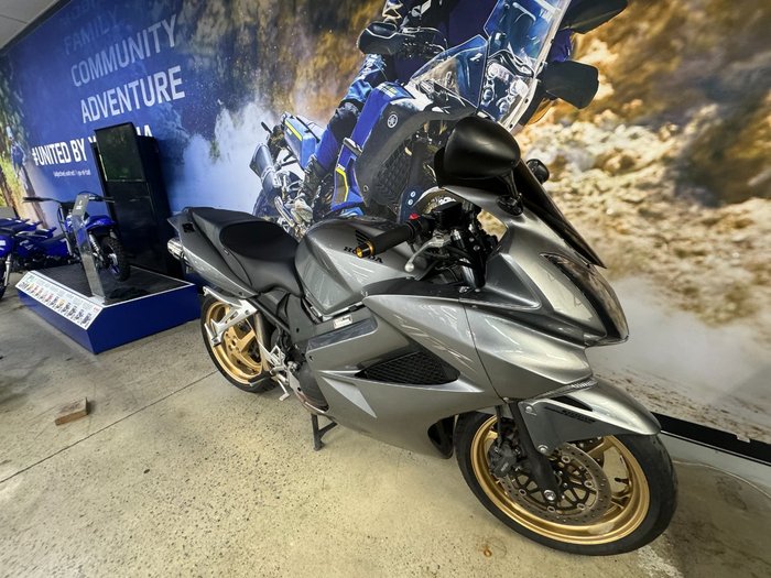 2009 Honda VFR800F (VFR800Fi) SILVER