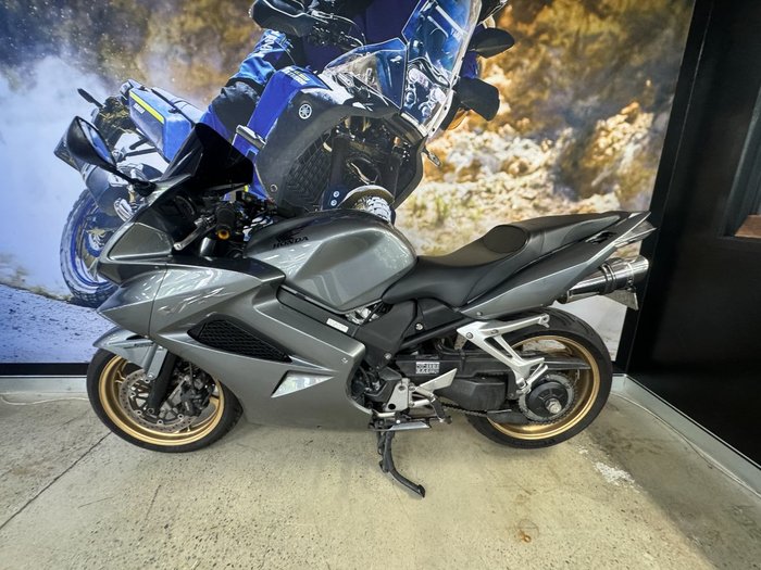 2009 Honda VFR800F (VFR800Fi) SILVER