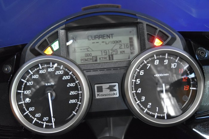 2013 Kawasaki NINJA ZX-14R SE green