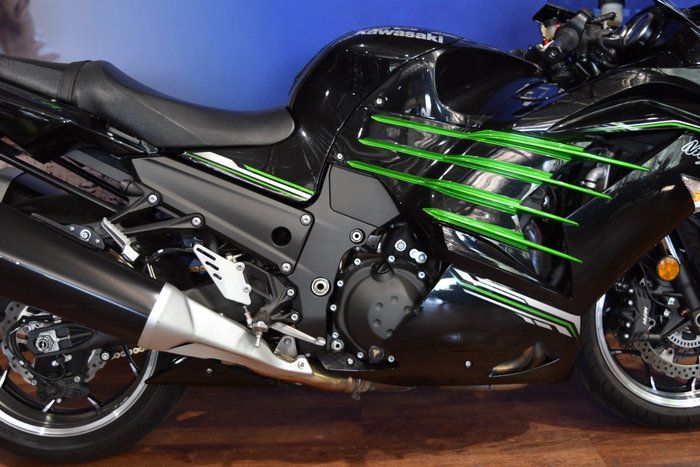 2013 Kawasaki NINJA ZX-14R SE green
