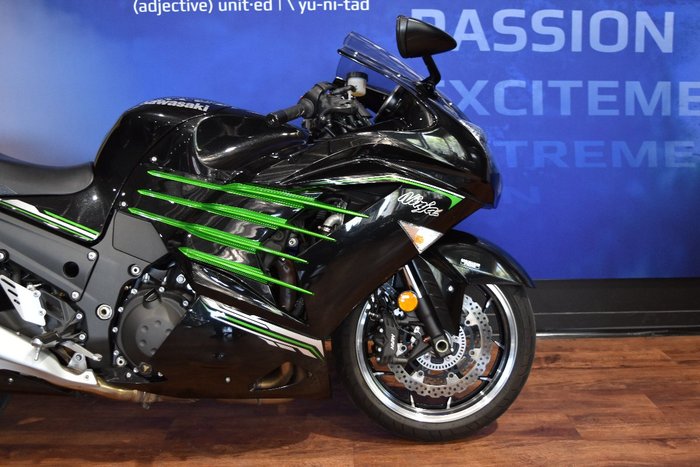 2013 Kawasaki NINJA ZX-14R SE green