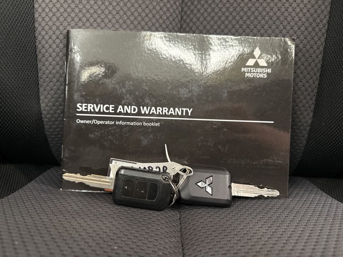 2021 Mitsubishi Triton GLX+