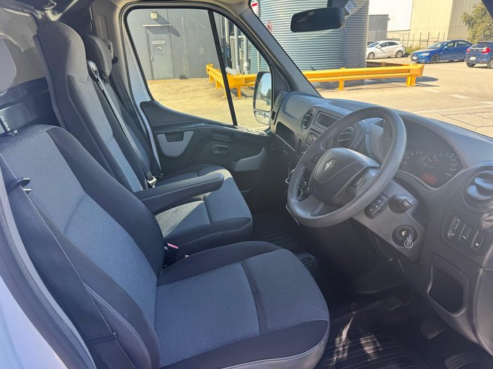 2016 Renault Master X62 Glacier White