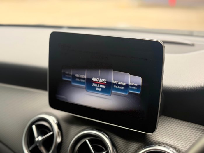 2018 Mercedes-Benz GLA-Class GLA180