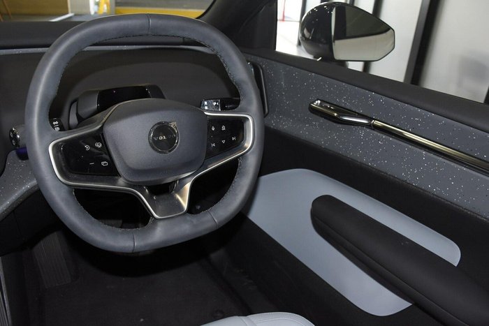 2024 Volvo EX30 Single Motor Extended Range Ultra MY24 Crystal White