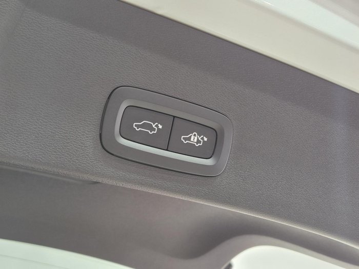 2024 Volvo XC40 Recharge Twin Pure Electric