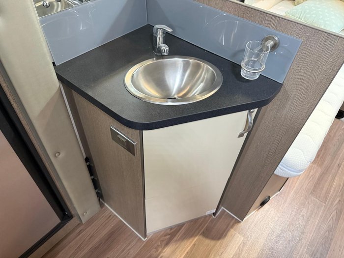 2015 Avida Esperance