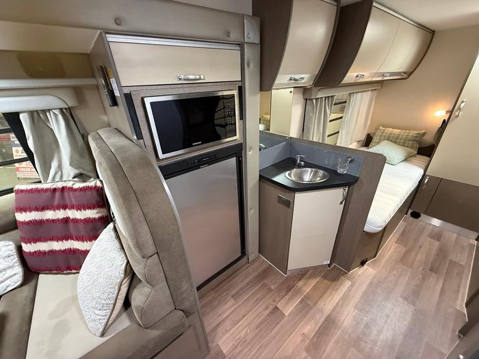 2015 Avida Esperance