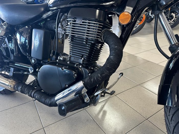 2017 Suzuki Boulevard S40 (LS650) Boulevard Black