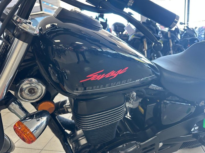 2017 Suzuki Boulevard S40 (LS650) Boulevard Black