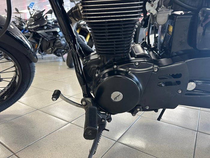 2017 Suzuki Boulevard S40 (LS650) Boulevard Black