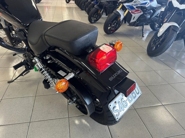 2017 Suzuki Boulevard S40 (LS650) Boulevard Black