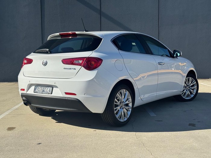 2017 Alfa Romeo Giulietta Super Series 2 White