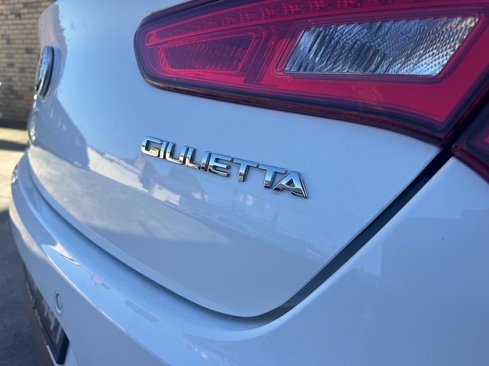 2017 Alfa Romeo Giulietta Super Series 2 White
