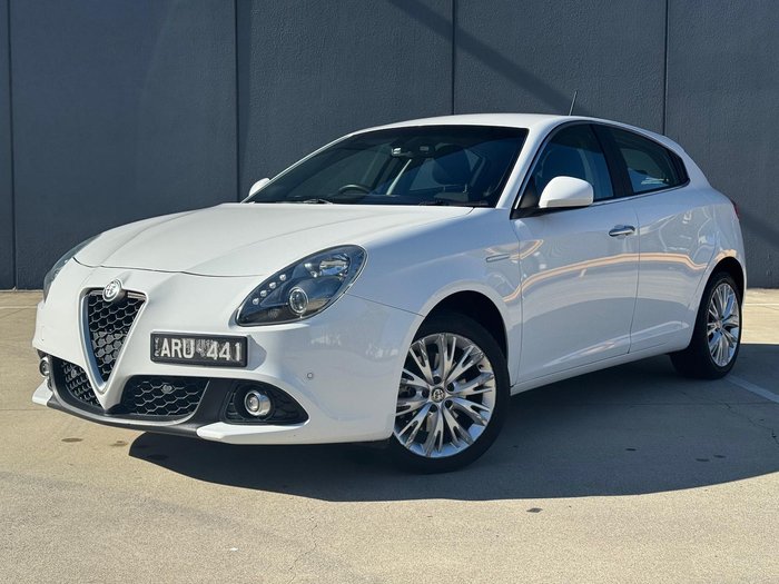 2017 Alfa Romeo Giulietta Super Series 2 White