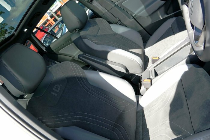 2025 Volkswagen ID.4 Pro