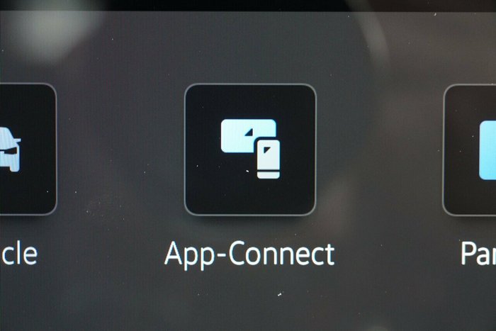 2025 Volkswagen ID.4 Pro