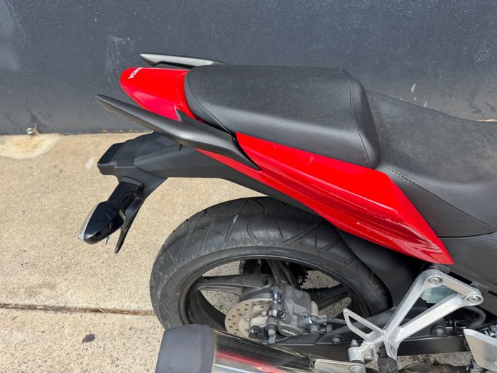 2015 Honda CBR300R RED/WHITE