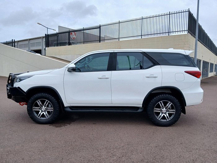 2022 Toyota Fortuner GX